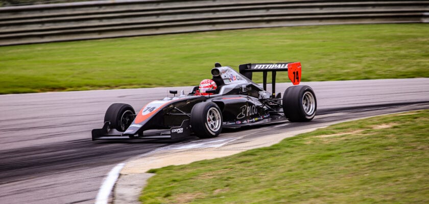 Enzo Fittipaldi sofre acidente e fica fora da corrida 1 da Indy Pro 2000 em St. Pete