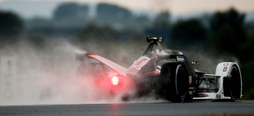 Lotterer é o mais rápido do terceiro treino livre em Valência