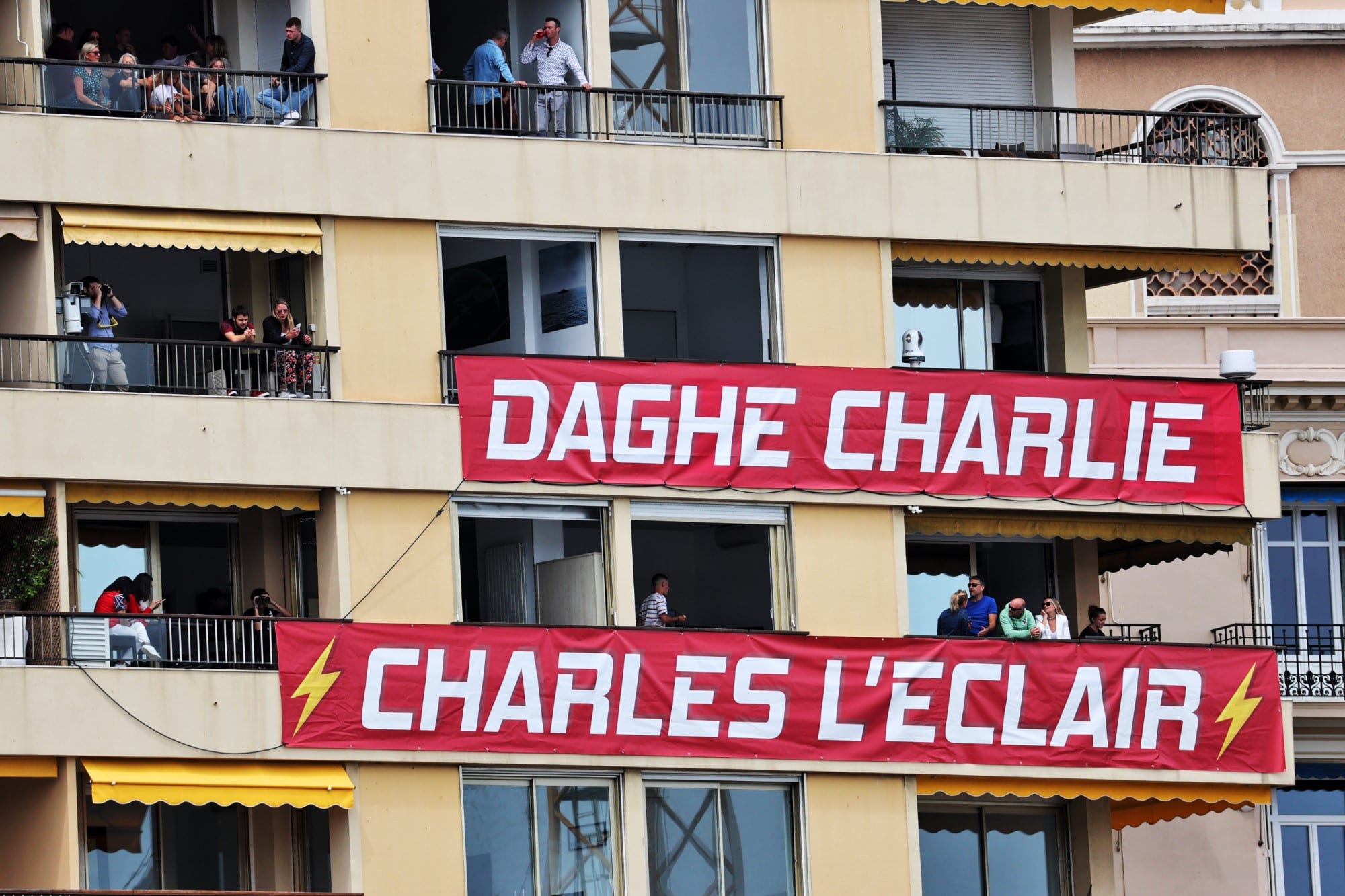 Charles Leclerc/ Torcida (Ferrari) GP de Mônaco F1 2021