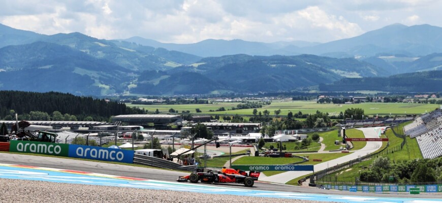 Verstappen lidera o primeiro treino para o GP da Estíria de F1