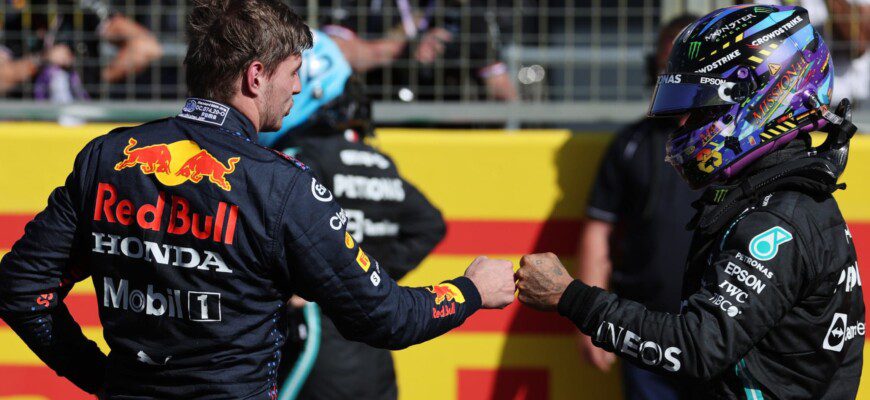 F1: Verstappen responde aos comentários de Hamilton e confirma que não há problemas entre eles