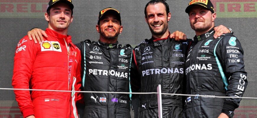 Charles Leclerc, Lewis Hamilton e Valtteri Bottas - Pódio - GP da Inglaterra F1 2021