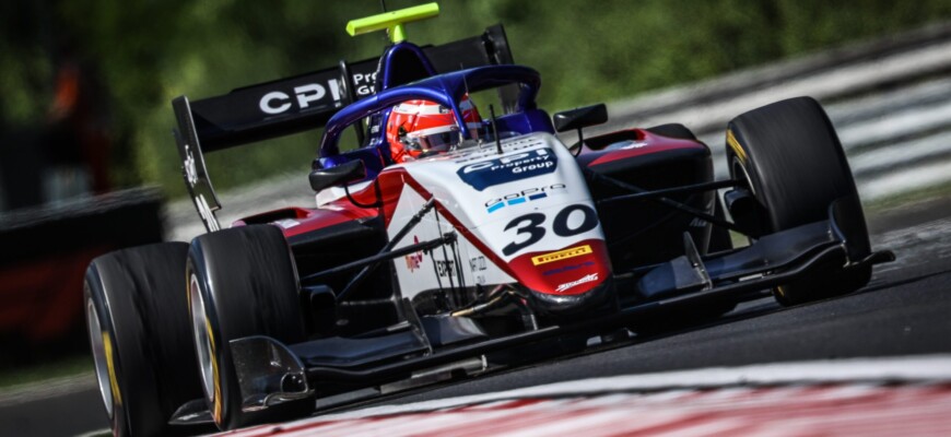 Enzo Fittipaldi larga na pole position na corrida 2 em Hungaroring