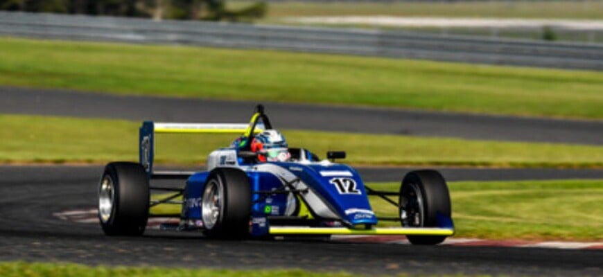 USF2000: Kiko Porto fecha sexta-feira com terceiro tempo e à frente de rival do campeonato