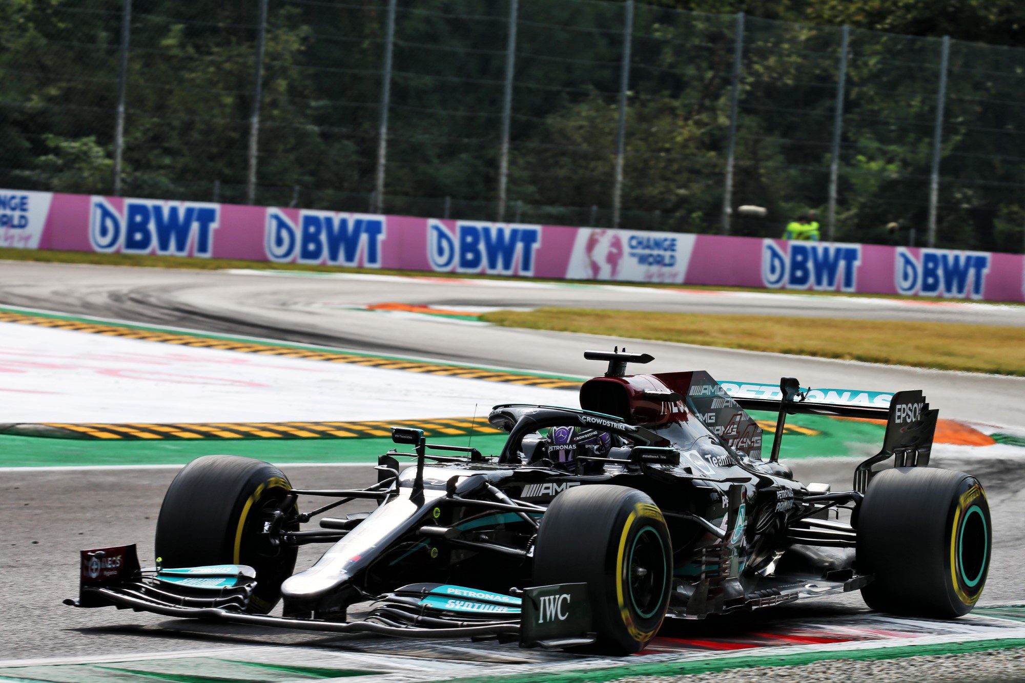 Mercedes lamenta interrupções nos treinos livres do GP da Itália - Notícia  de Fórmula 1 - Grande Prêmio