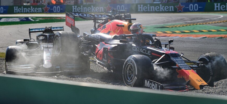 Acidente Max Verstappen e Lewis Hamilton - GP da Itália