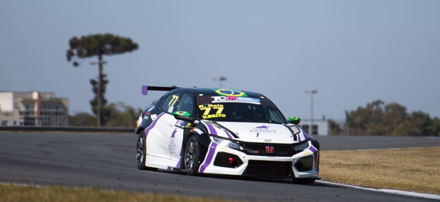 Raphael Reis busca liderança do TCR South America na etapa de Rivera