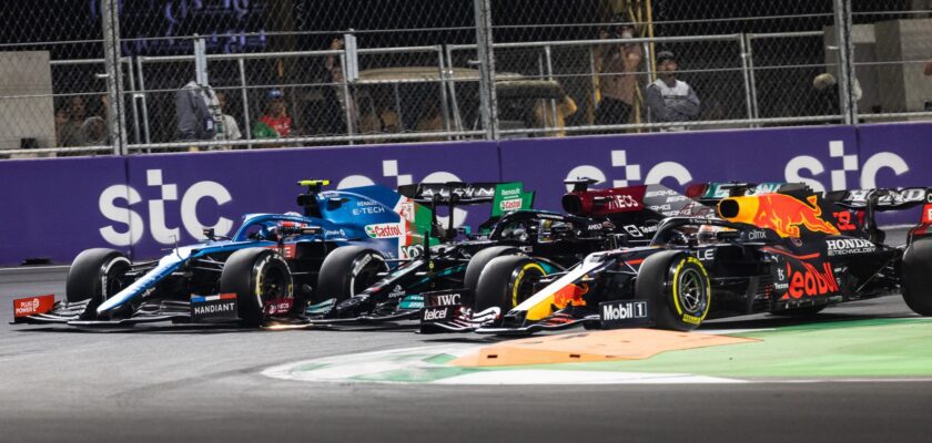 Lewis Hamilton, Max Verstappen e Esteban Ocon, GP da Arábia Saudita, Jeddah, F1 2021