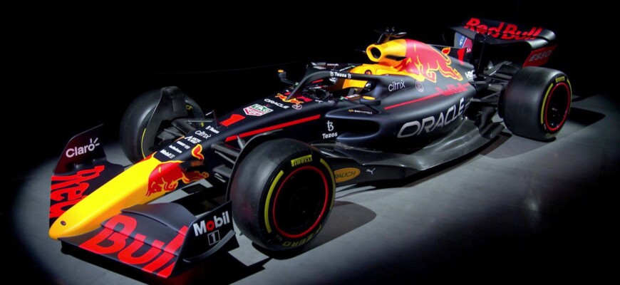 Red Bull faz evento virtual e revela RB18 sem muitas alterações para F1 2022