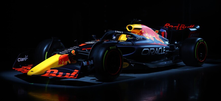 Red Bull RB18