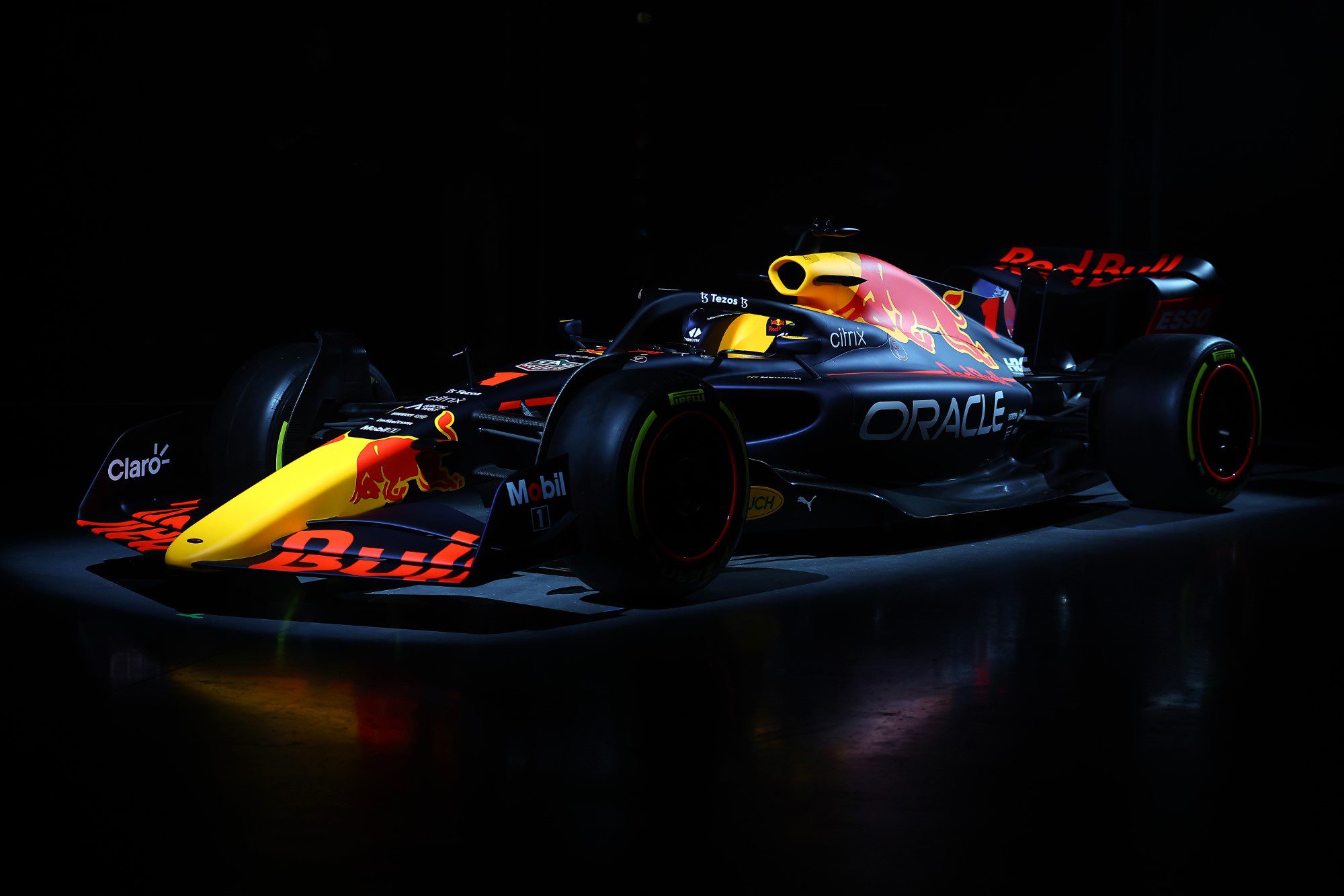 Red Bull RB18