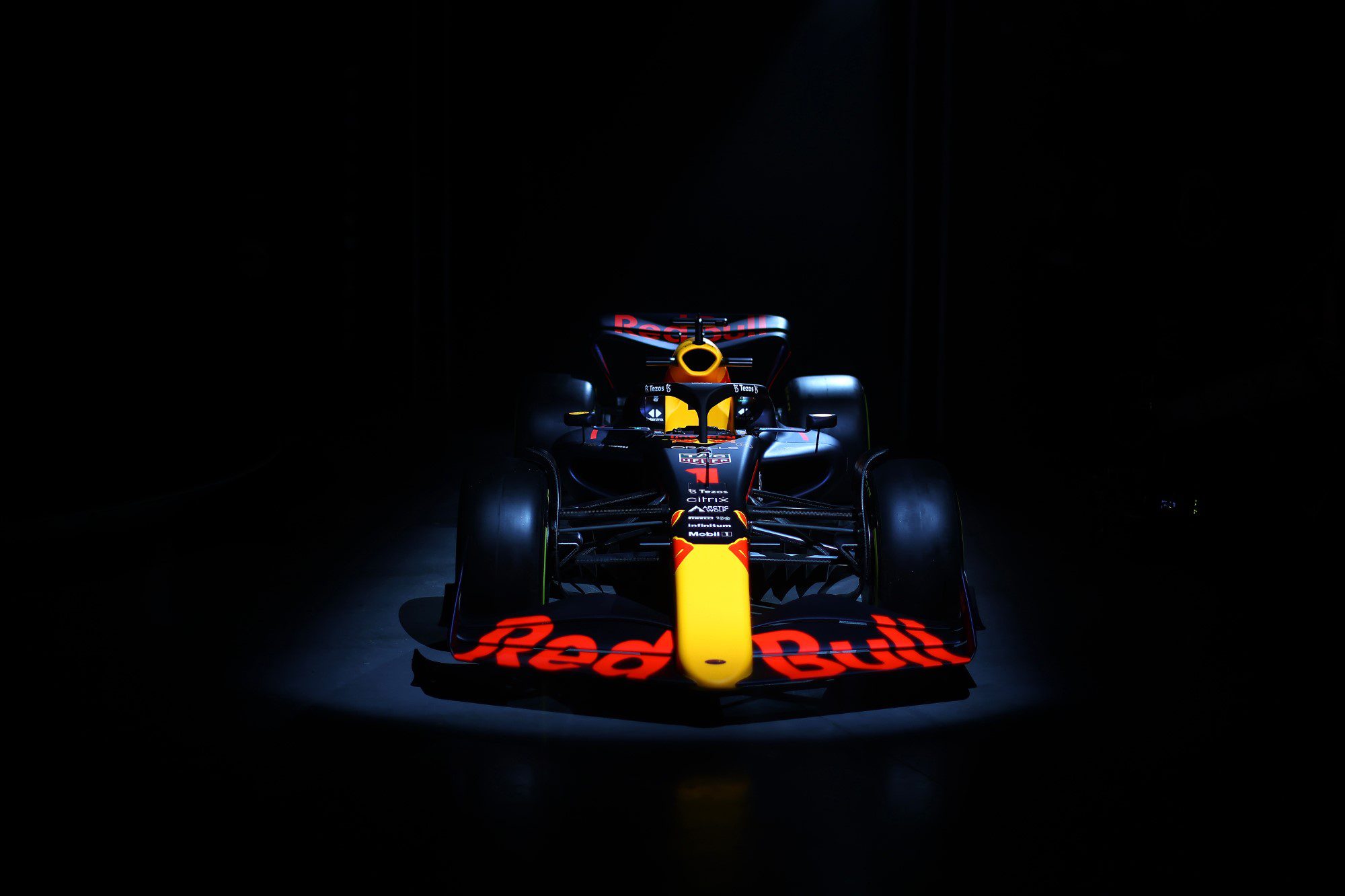 Red Bull RB18