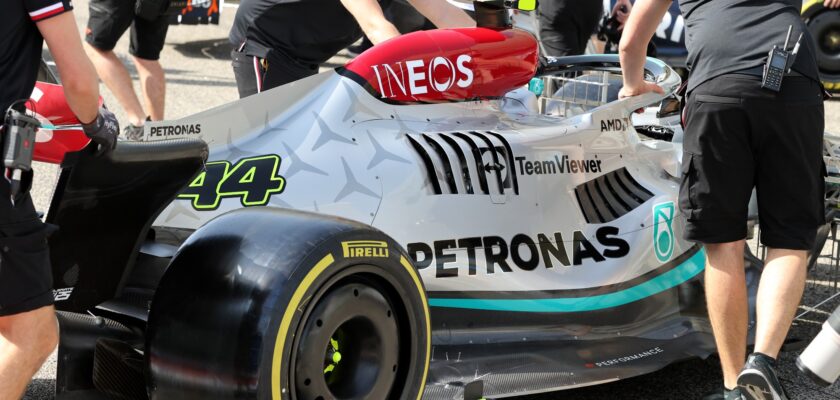 Mercedes W33, sidepods, F1 2022