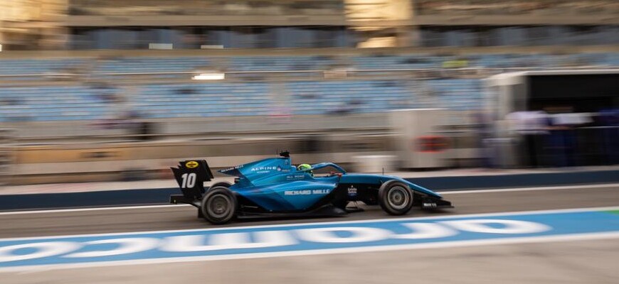 Caio Collet é 12º no quali e larga na pole na primeira corrida da FIA F3 em 2022