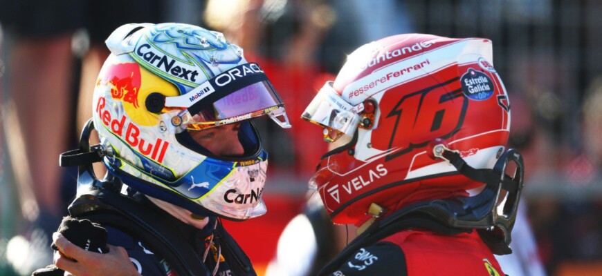 Charles Leclerc e Max Verstappen