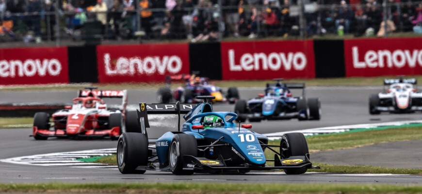 Agora no top10 da FIA F3, Caio Collet chega animado à Áustria para seguir escalada no campeonato