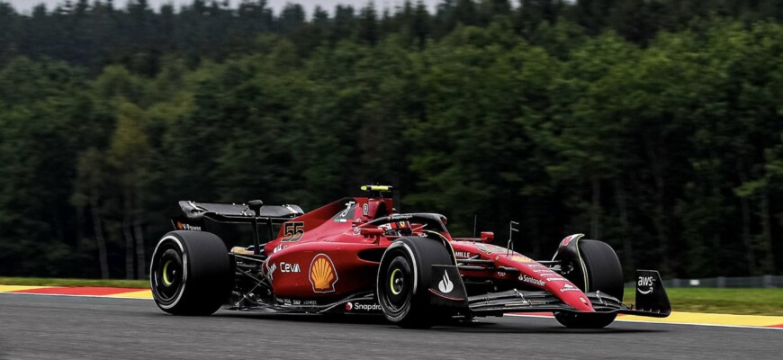 Sainz puxa dobradinha da Ferrari e é mais rápido do TL1 da F1 na Bélgica