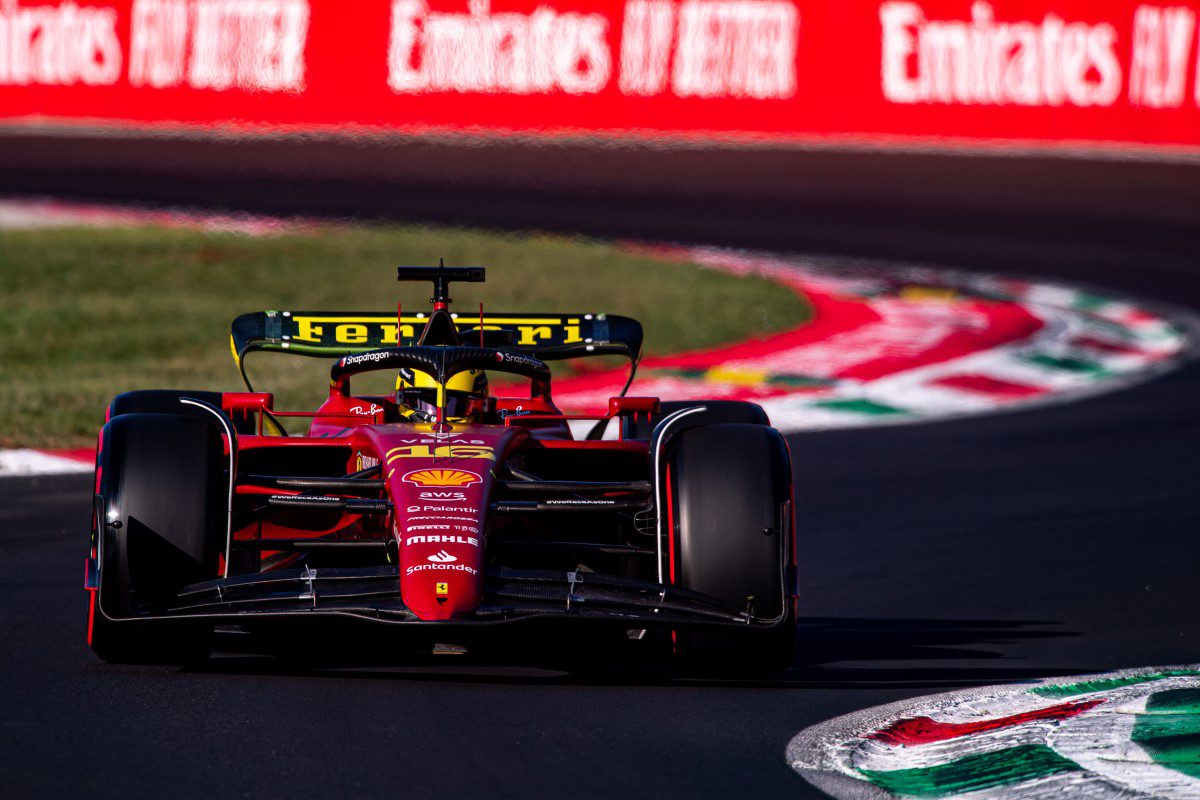 GP Singapura F1, TL3: Leclerc mais rápido em treino encurtado e