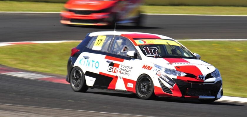 Assista ao vivo as corridas desta manhã do Turismo Nacional em Santa Cruz do Sul