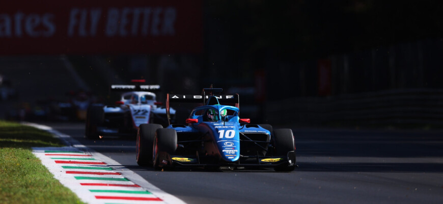 Caio Collet conquista terceiro lugar na Sprint Race da F3 FIA, em Monza