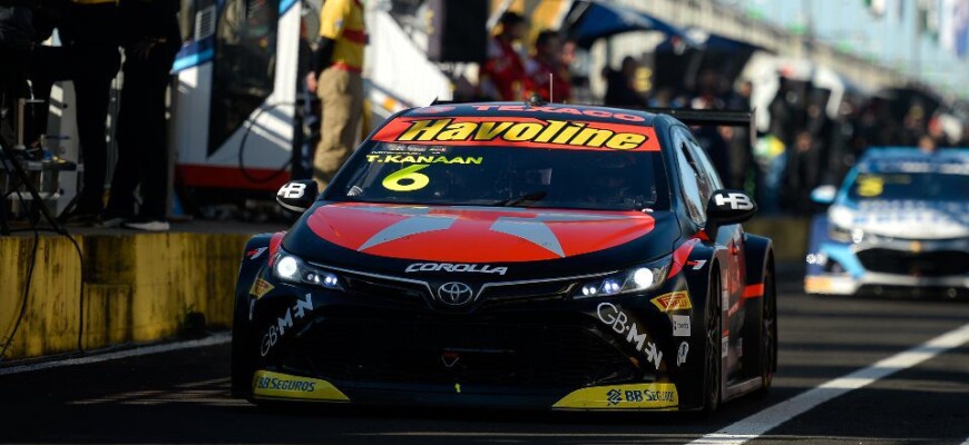 Tony Kanaan e Texaco Racing lutam por pódio em Santa Cruz do Sul, mas Safety Car arruina estratégia