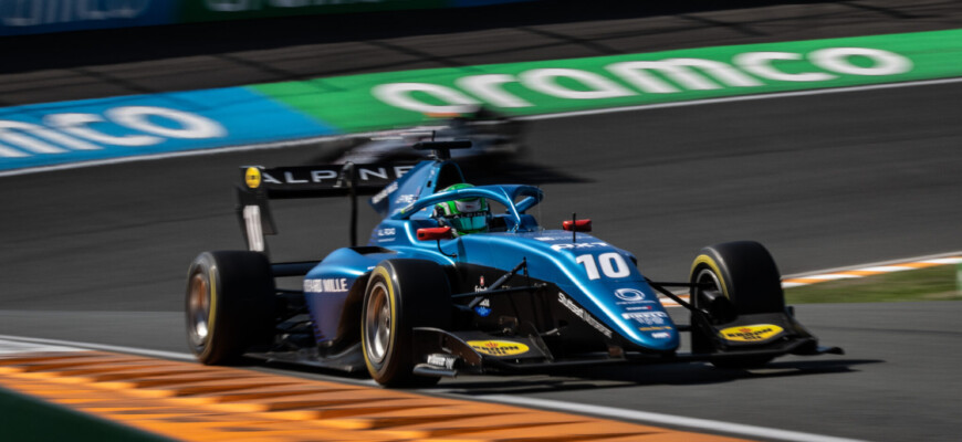 Em sua melhor fase na F3, Caio Collet quer fechar a temporada com outro troféu em Monza