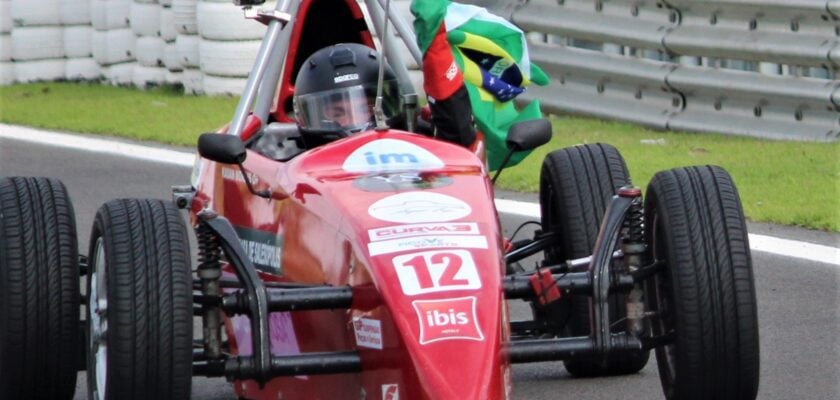 Kauan Morais é campeão na FVee Júnior com a 8ª vitória no Paulista