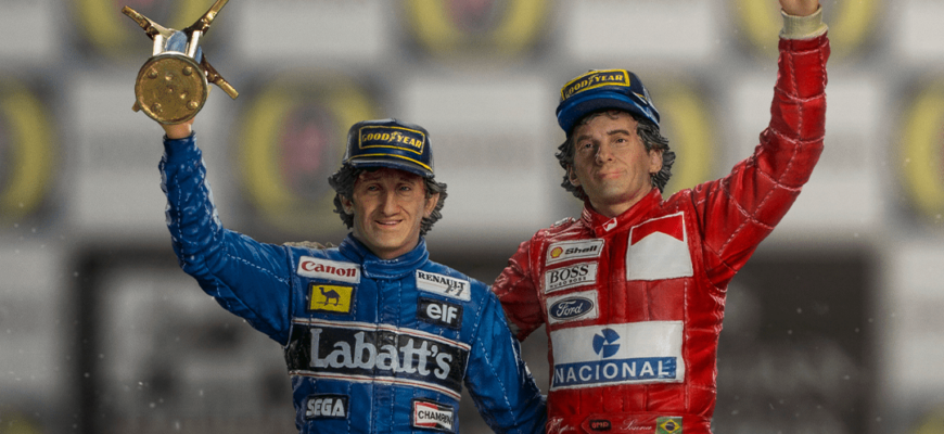 Homenagem ao último pódio de Ayrton Senna e Alain Prost chega ao Brasil em forma de colecionável de luxo pela Iron Studios