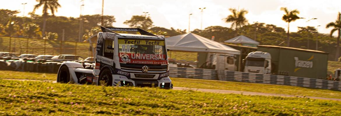 Beto Monteiro inicia busca por título da Copa Truck com o