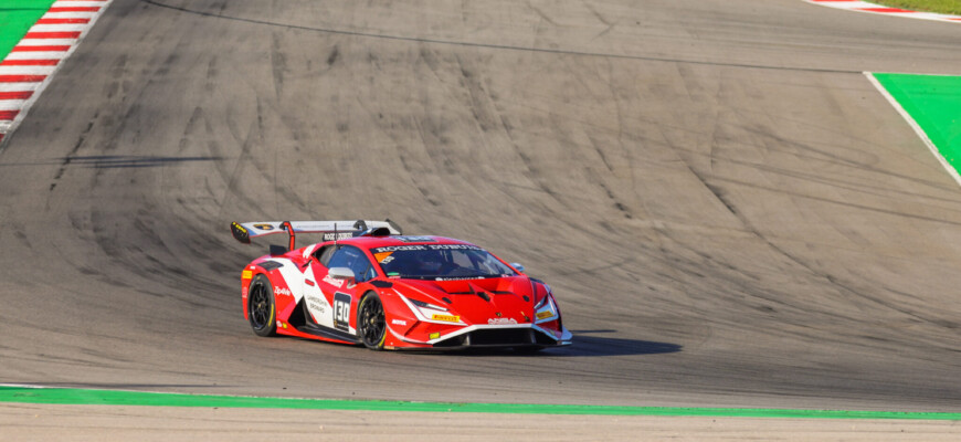 Nelson Piquet Jr. vence no domingo e é campeão da final mundial do Lamborghini Super Trofeo em Portugal