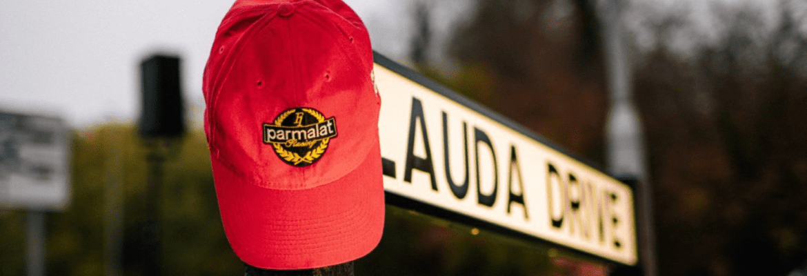 F1: Mercedes faz homenagem a Lauda com nome de rua em sua sede