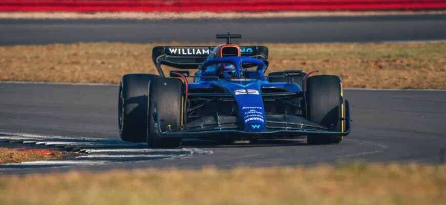 F1: Albon animado após shakedown do FW45 em Silverstone