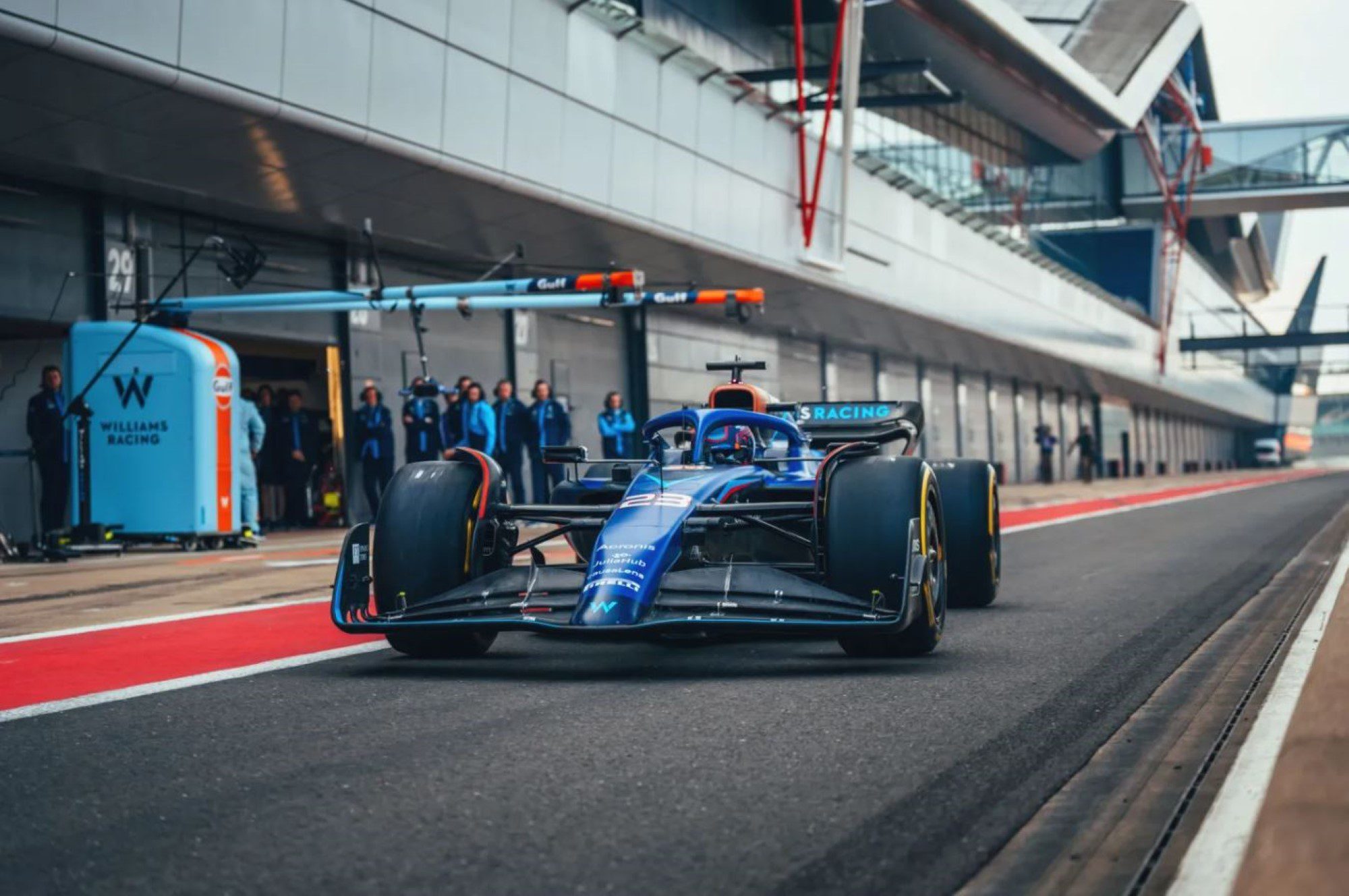 Williams faz shakedown em Silverstone com o FW-45; confira as imagens