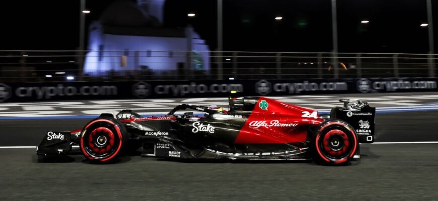 F1: Pilotos da Alfa Romeo confiantes para o GP da Arábia Saudita