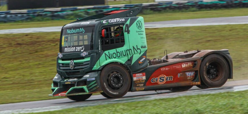 Copa Truck: Felipe Giaffone destaca estreia positiva de caminhão híbrido em Goiânia