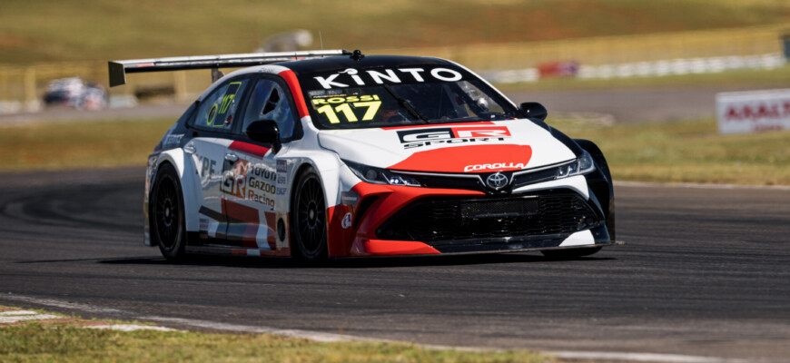 Mogi Mirim/SP  Stock Car em Mogi expõe carro de corrida e pilotos envolvem  alunos em bate-papo