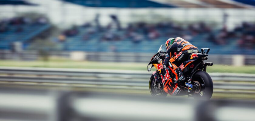 Binder larga em 15º, faz prova de recuperação e vence Sprint da MotoGP na Argentina