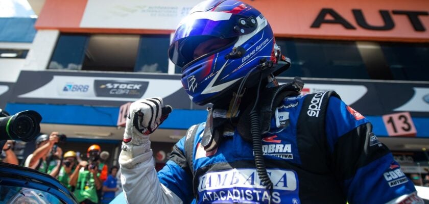 Bruno Baptista supera chuva e é pole da Stock Car em Cascavel