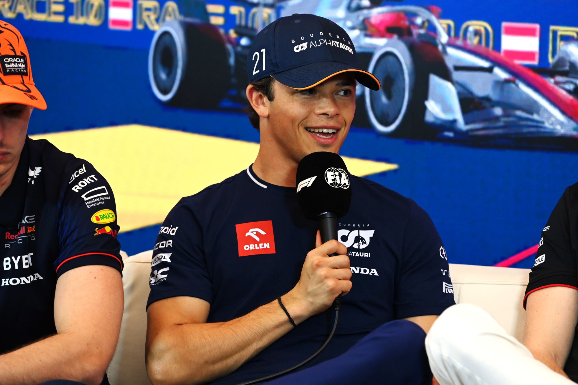 F1: De Vries afirma que Antonelli impressiona mais que Bearman