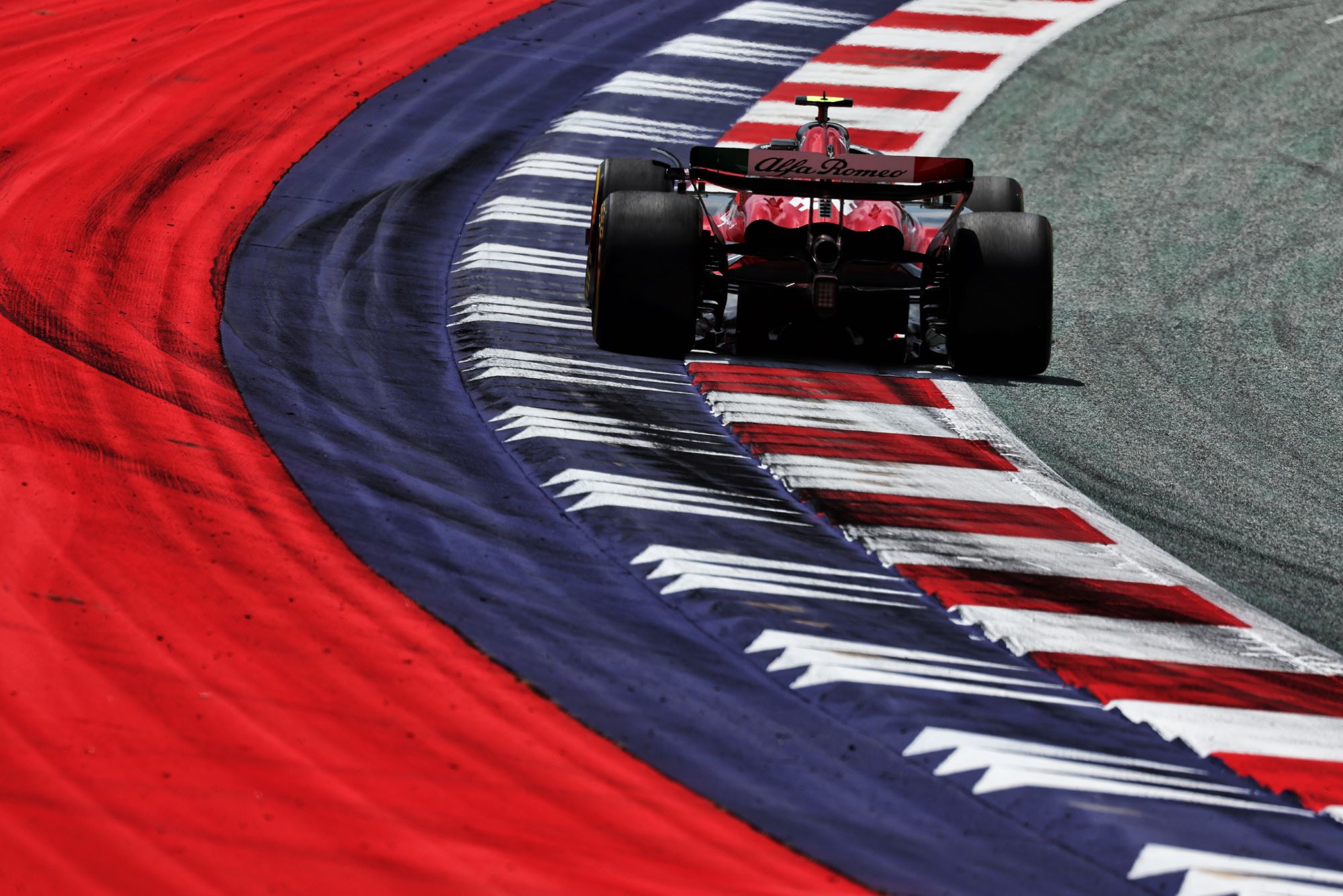 F1: Alfa Romeo decepcionada com últimas posições na corrida sprint