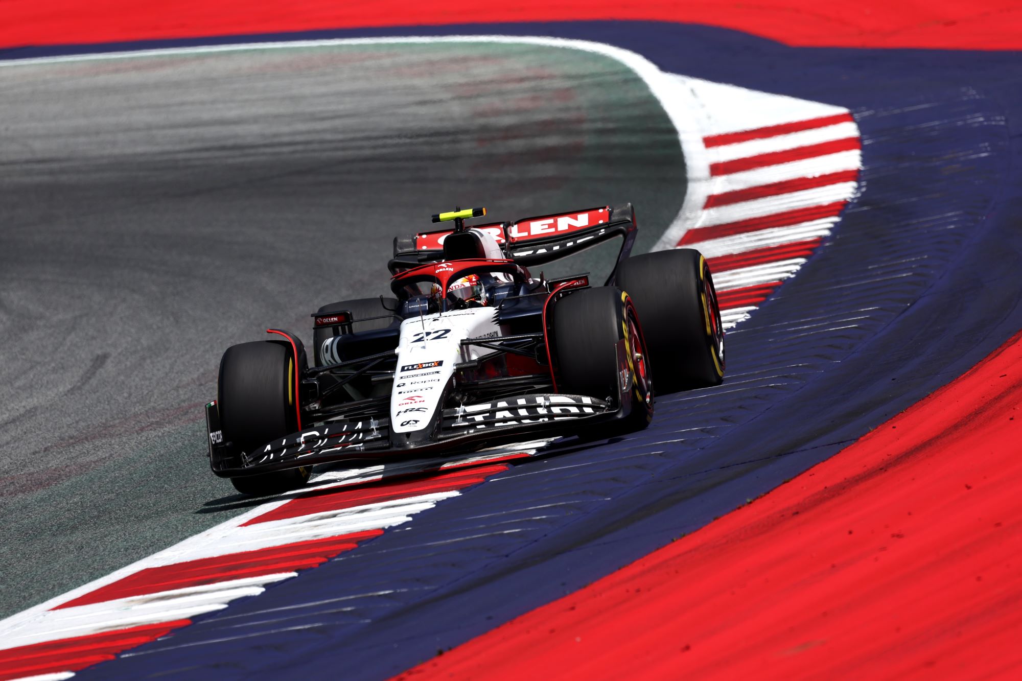 F1: Tsunoda lamenta resultado em corrida “desafiadora” na Áustria