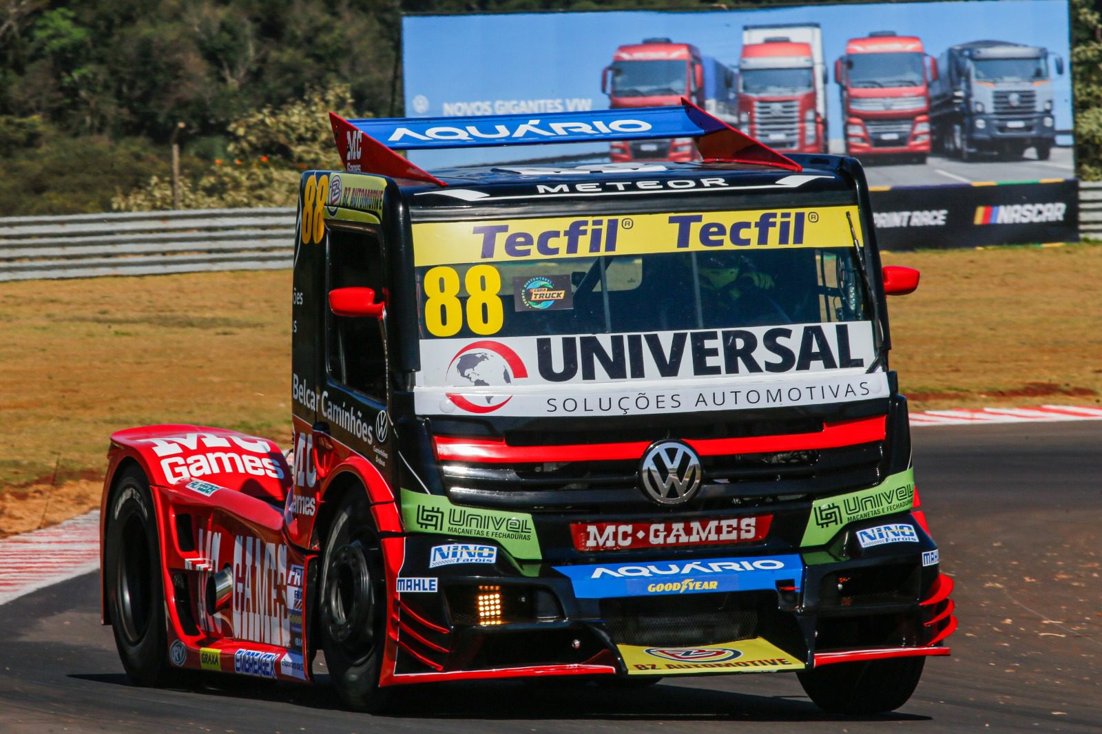 Copa Truck: Beto Monteiro lidera sexta-feira de treinos em Cascavel com caminhão da Universal Soluções Automotivas