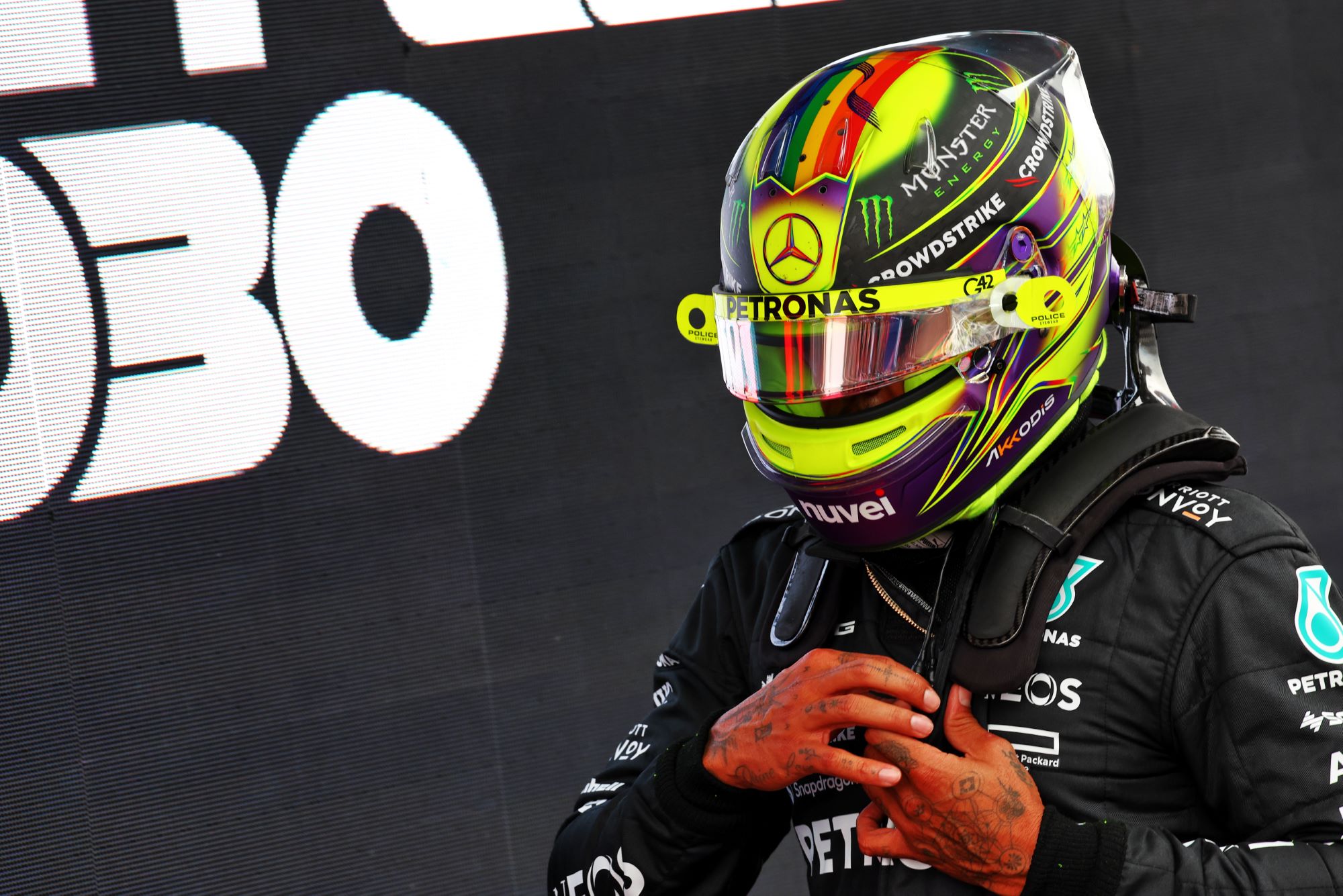 F1: Hamilton comenta seu P18 para a corrida sprint