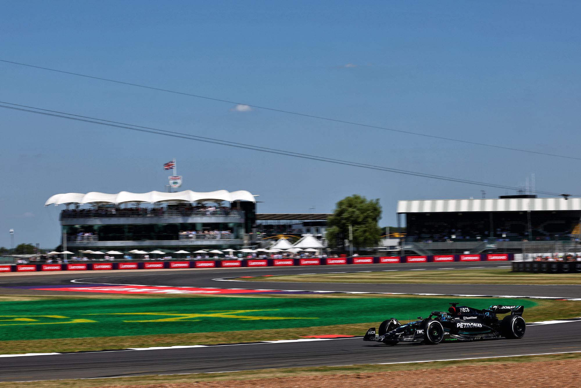 F1: Russell espera ritmo melhor da Mercedes na corrida e luta por pódio em Silverstone