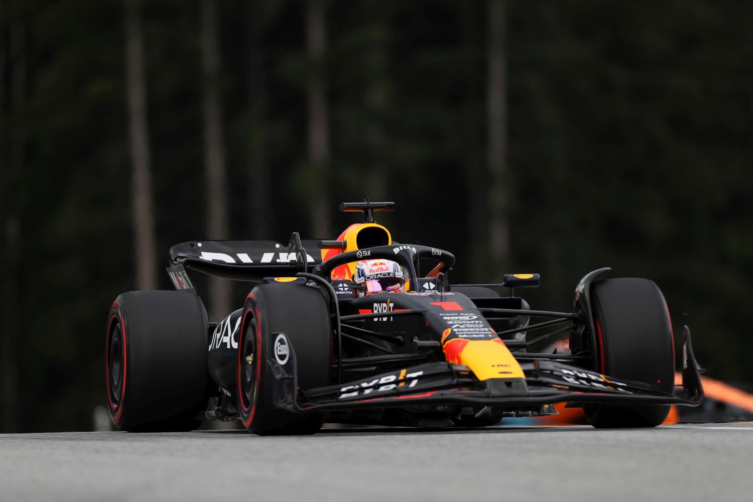 F1: Verstappen iguala melhor sequência de vitórias da carreira