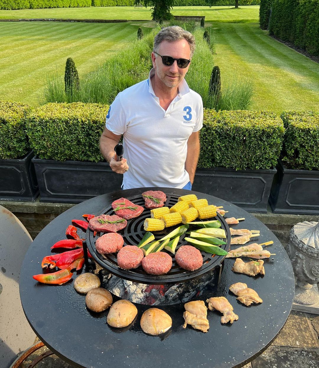 F1: Chefe da Red Bull revela que fez churrasco para pilotos após classificação em Silverstone