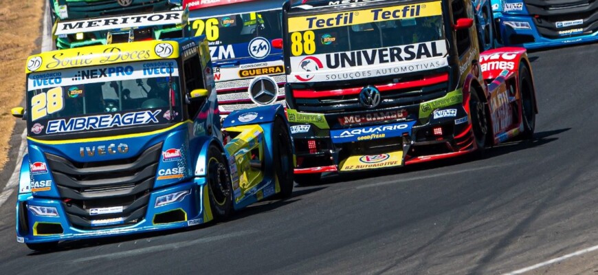 Danilo Dirani e Wellington Cirino levam Iveco Usual Racing ao pódio em Goiânia na Copa Truck