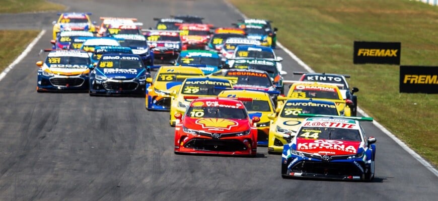 Stock Car muda formato do final de semana em busca de etapas mais agitadas