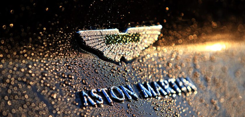 Aston Martin F1 traça estratégias para enfrentar Ferrari e Mercedes em 2024