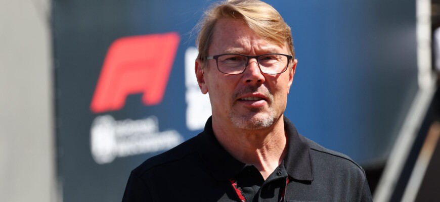 F1: Lenda Mika Hakkinen assume papel crucial na carreira de Kush Maini